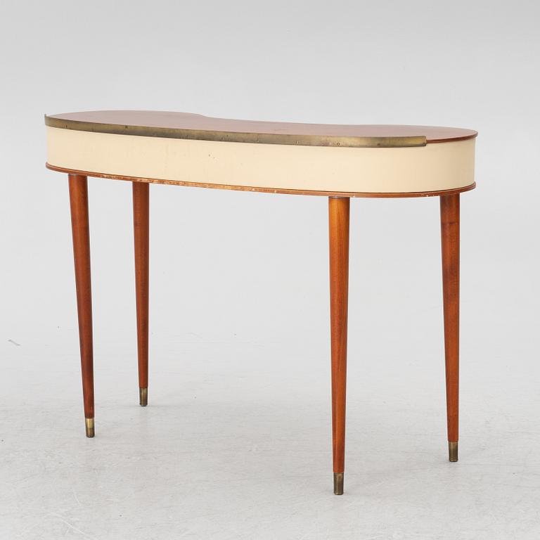 A dressing table,  Halvdan Petterssons, mid 20th century.