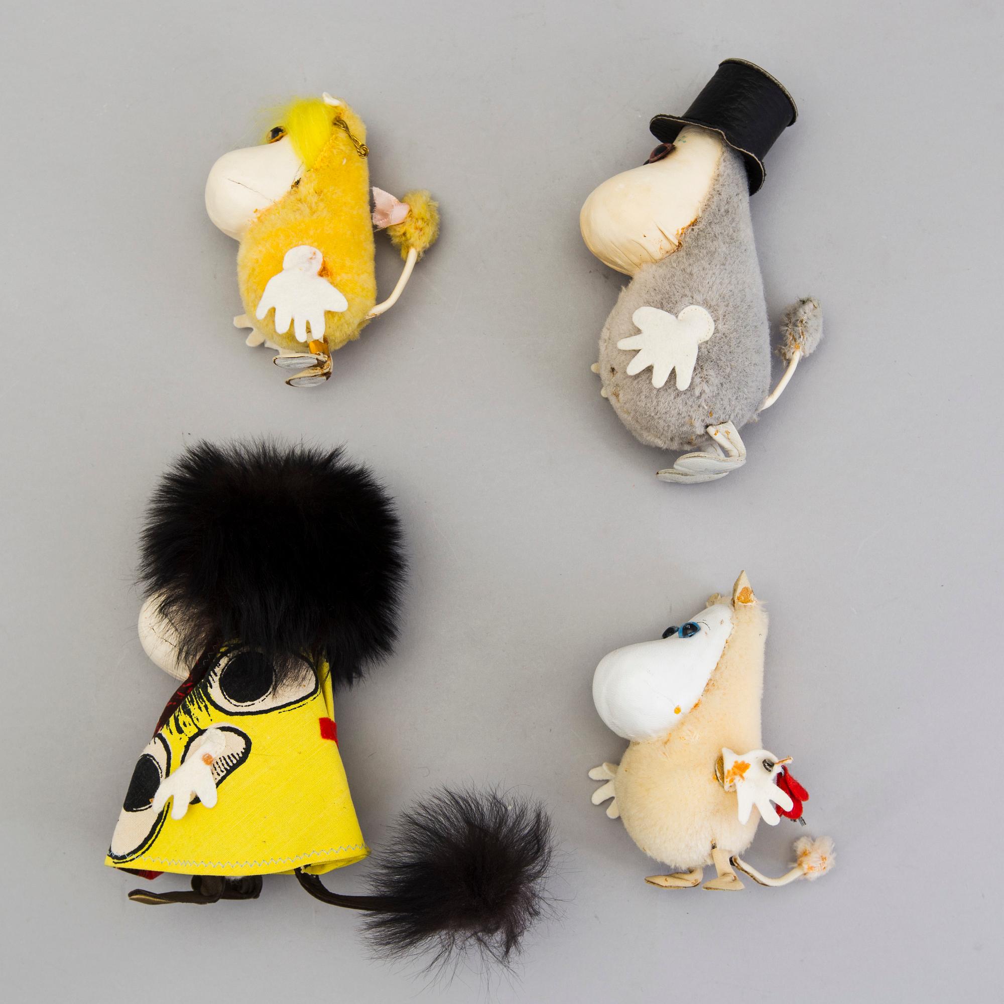 A lot of four figures from Atelier Fauni, Finland, 1950/60s.