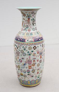 GOLVVAS, porslin, Kina, 1800/1900-tal.