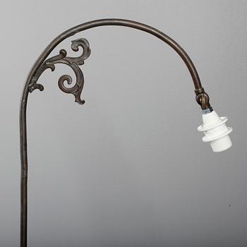 GOLVLAMPA, brons 1900-talets början.