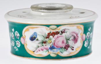 BLÄCKHORN, porslin, Gardner, Ryssland, 1900-tal.