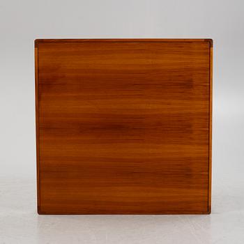 A walnut veneered coffee table, Nordiska Kompaniet, 1958.
