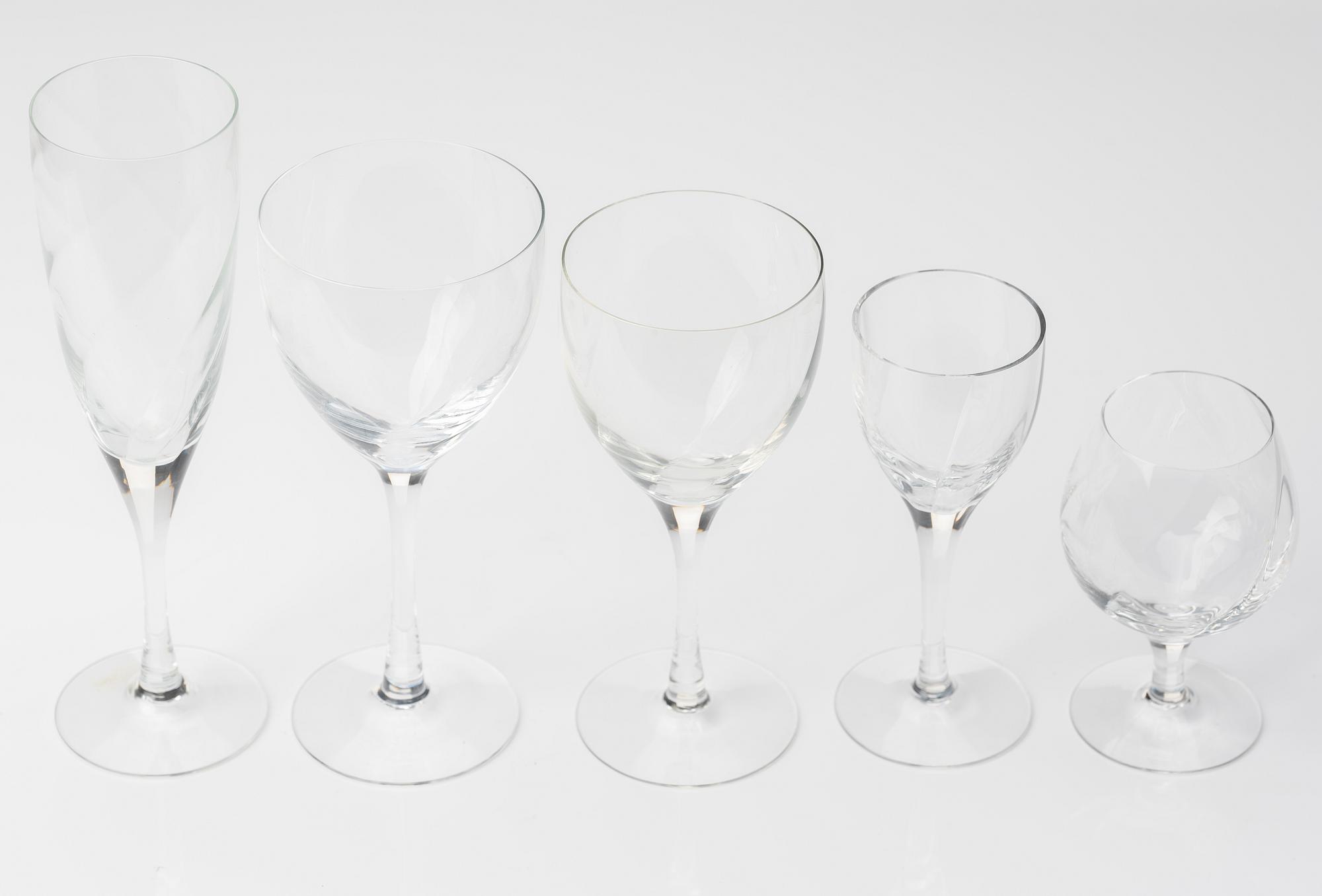 Bertil Vallien, glasservis, 47 delar "Chateau", Kosta Boda.