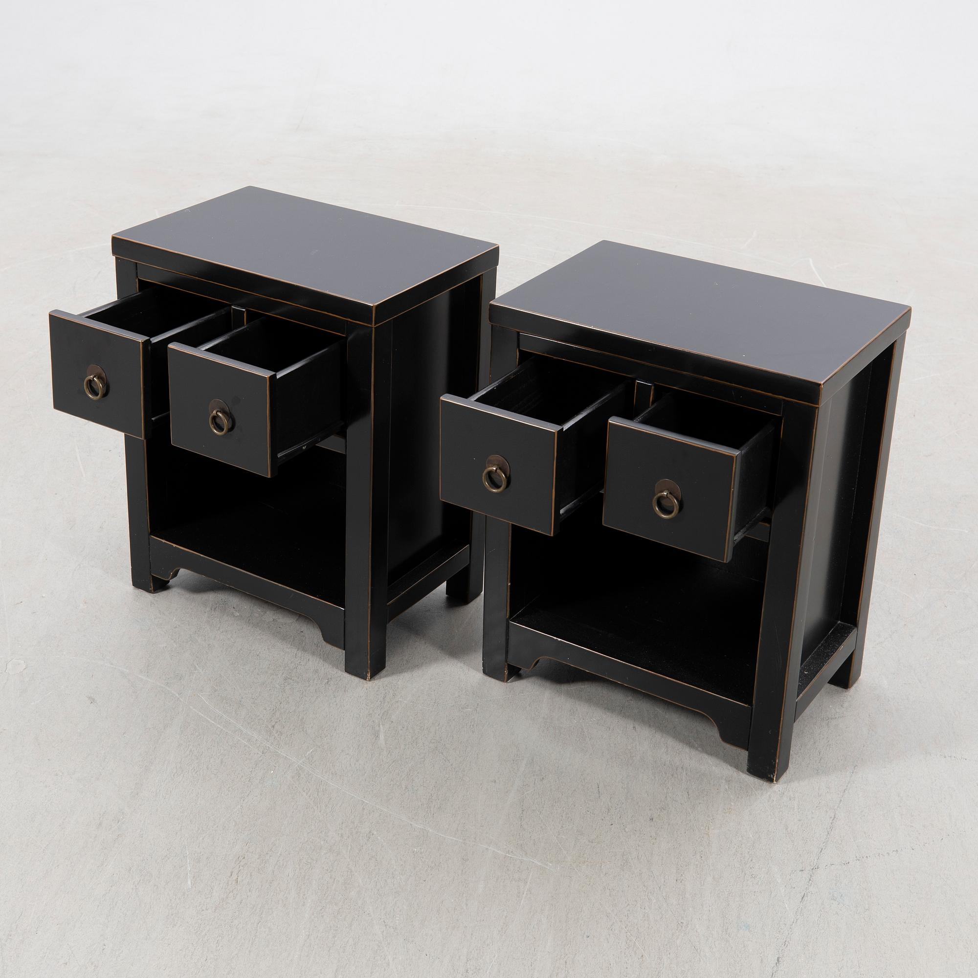 Nightstands, a pair, later part of the 20th century.