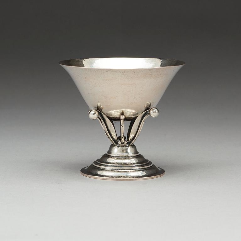 A Georg Jensen 830/1000 silver bowl, Copenhagen 1919-21.