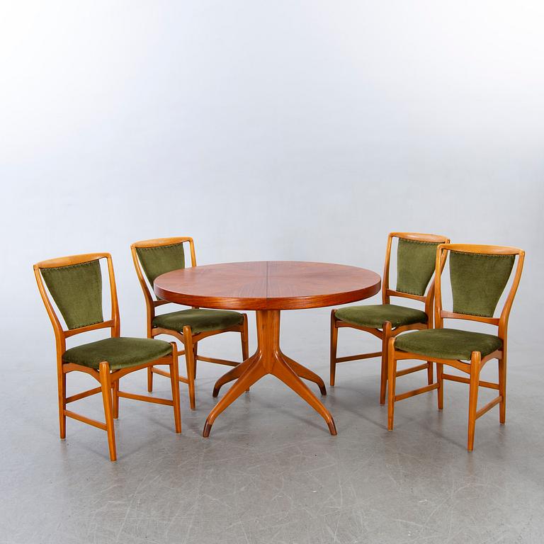 David Rosén, A table and flour chairs.