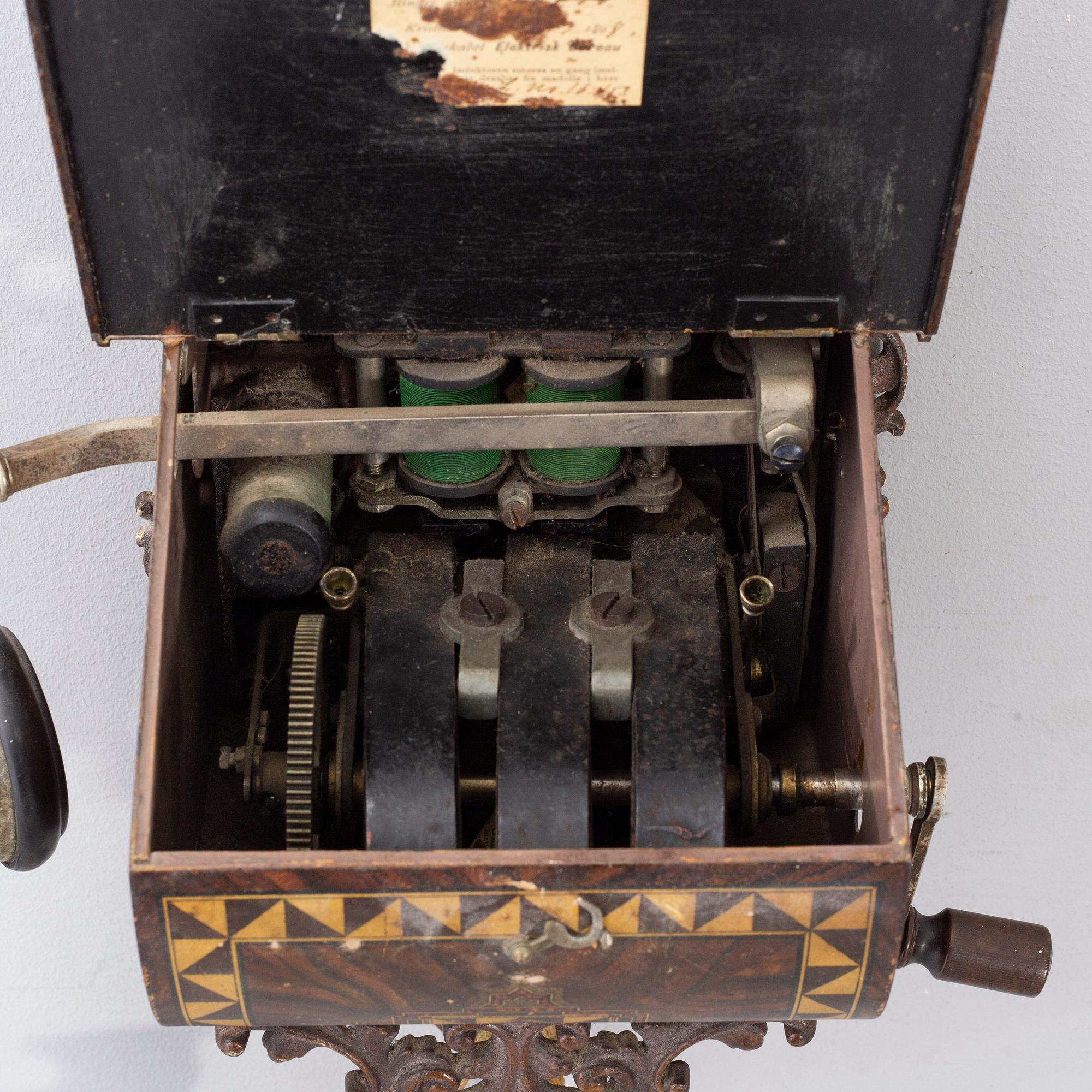 A Norwegian "Elektrisk Bureau" wall mounted telephone modell year 1898.