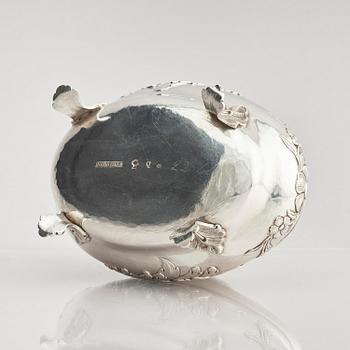 A Swedish 18th century silver sugar-casket, mark of Arvid Castman the younger, Eksjö 1774.