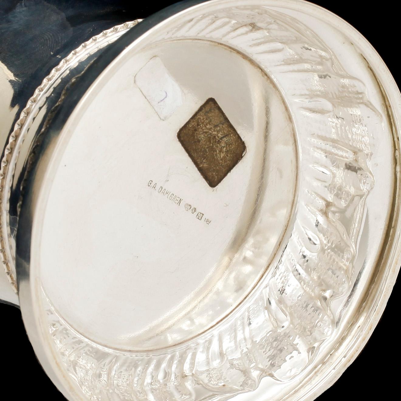 BÄGARE, silver, Malmö, 1913. Vikt 328 g.
