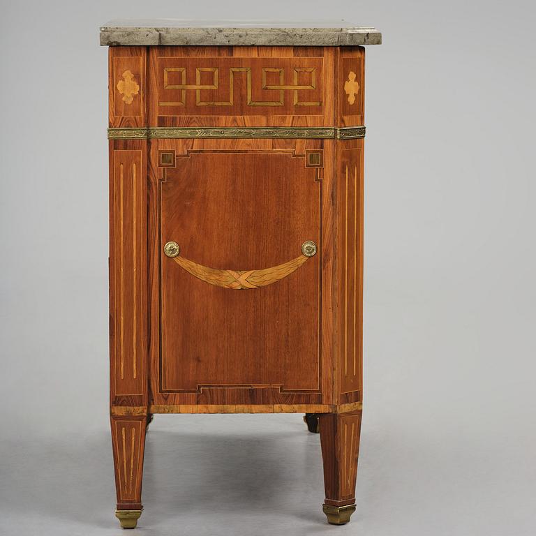 A Gustavian marquetry commode by G. Foltiern (mastewr in Stockholm 1771-1804).