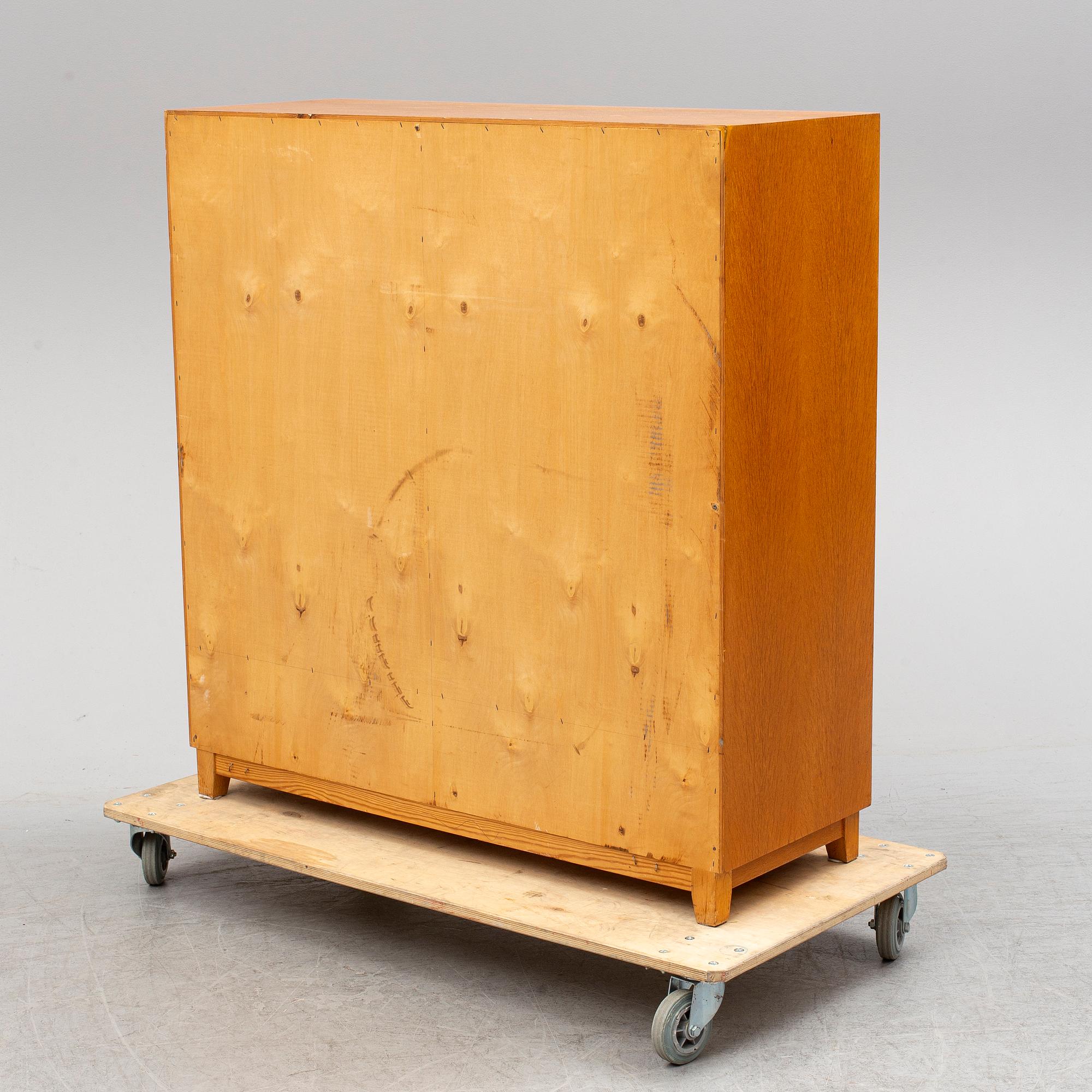 JALUSISKÅP, 1940-tal.