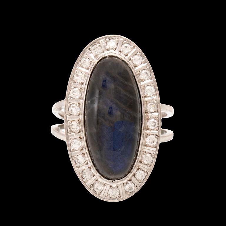 Elon Arenhill, Ring/Cocktail ring 18K white gold with cabochon-cut labradorite and antique-cut stones, Malmö 1975.