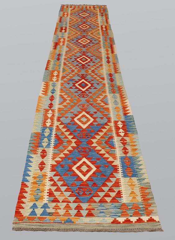 A runner, Kilim, ca 494 x 77 cm.