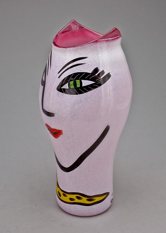 VAS, glas, Ulrica Hydman-Vallien, Kosta Boda, sign.
