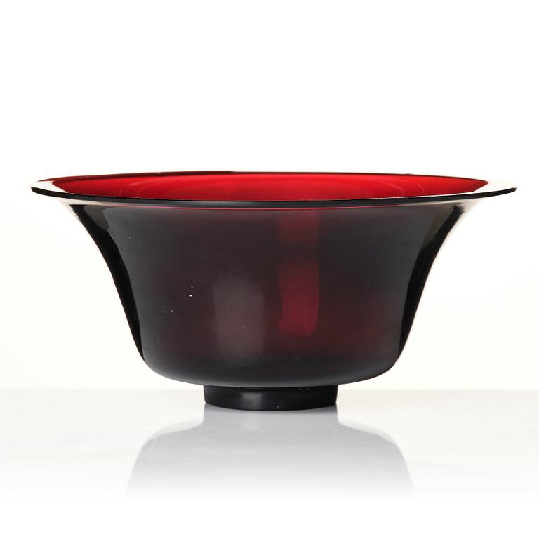 A 'ruby red' Beijing glass, Qingdynasty.
