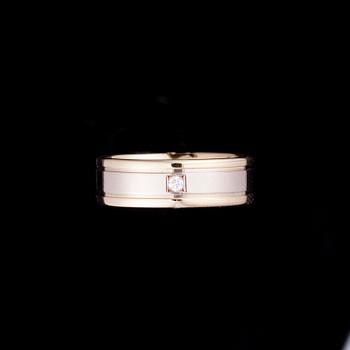 RING, 14K guld, diamant. Vikt ca 5,4 g.