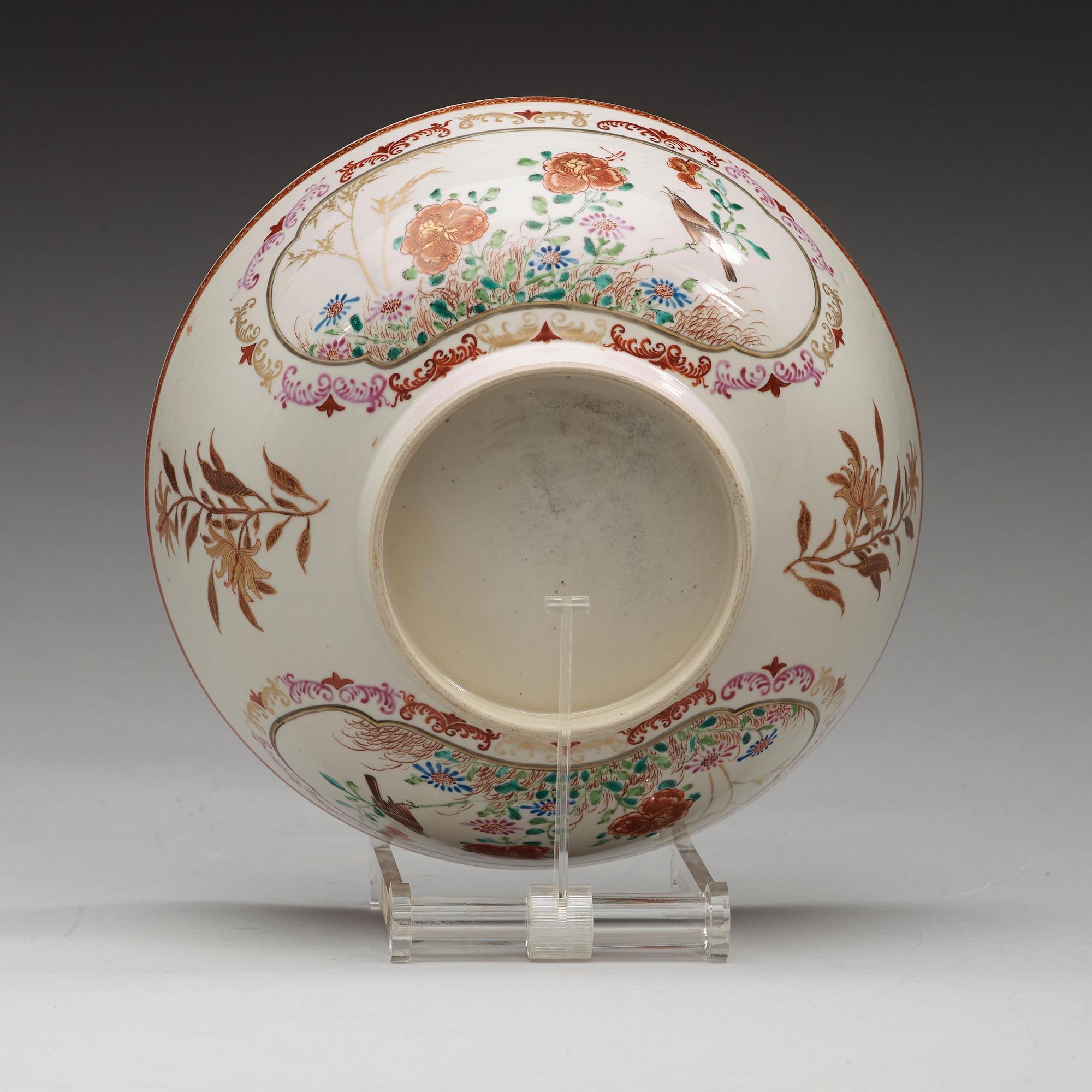 BÅLSKÅL, kompaniporslin. Qingdynastin, Qianlong (1736-1795).
