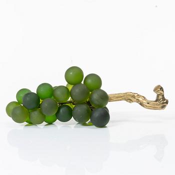 A table decoration, 'French Grapes', Eichholtz, contemporary.