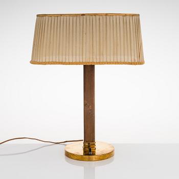 Paavo Tynell, A mid 20th century '5066' desk lamp for Taito Oy, Finland.