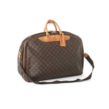 330. LOUIS VUITTON, resegarderob.
