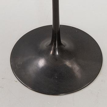 Eero Saarinen, sidobord "Tulip" Knoll International sent 1900-tal.