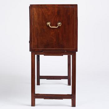 A Gustavian travel secretaire by Georg Haupt (master in Stockholm 1770-1784), signed.