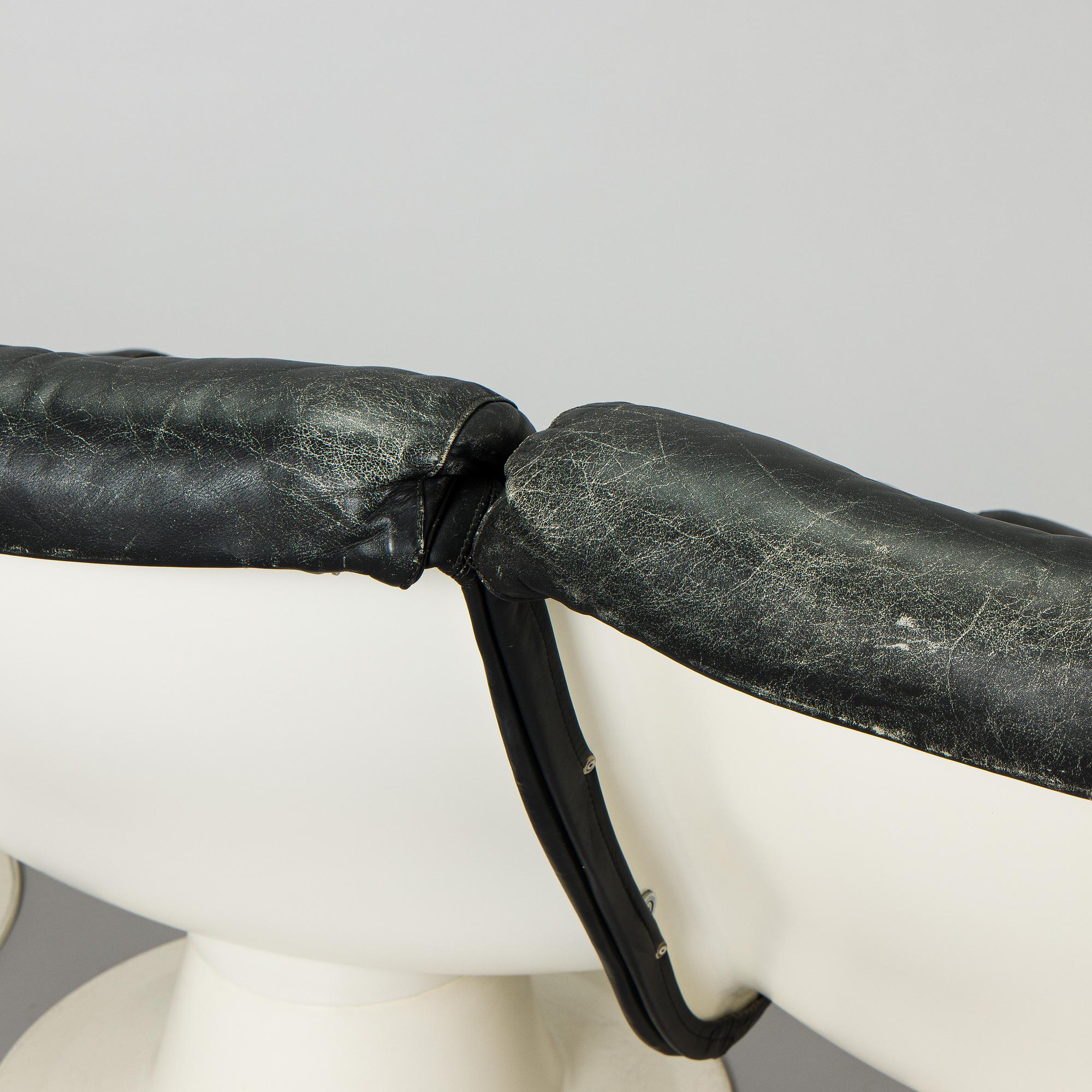Yrjö Kukkapuro, sohva, "Saturnus", Haimi, 1980.