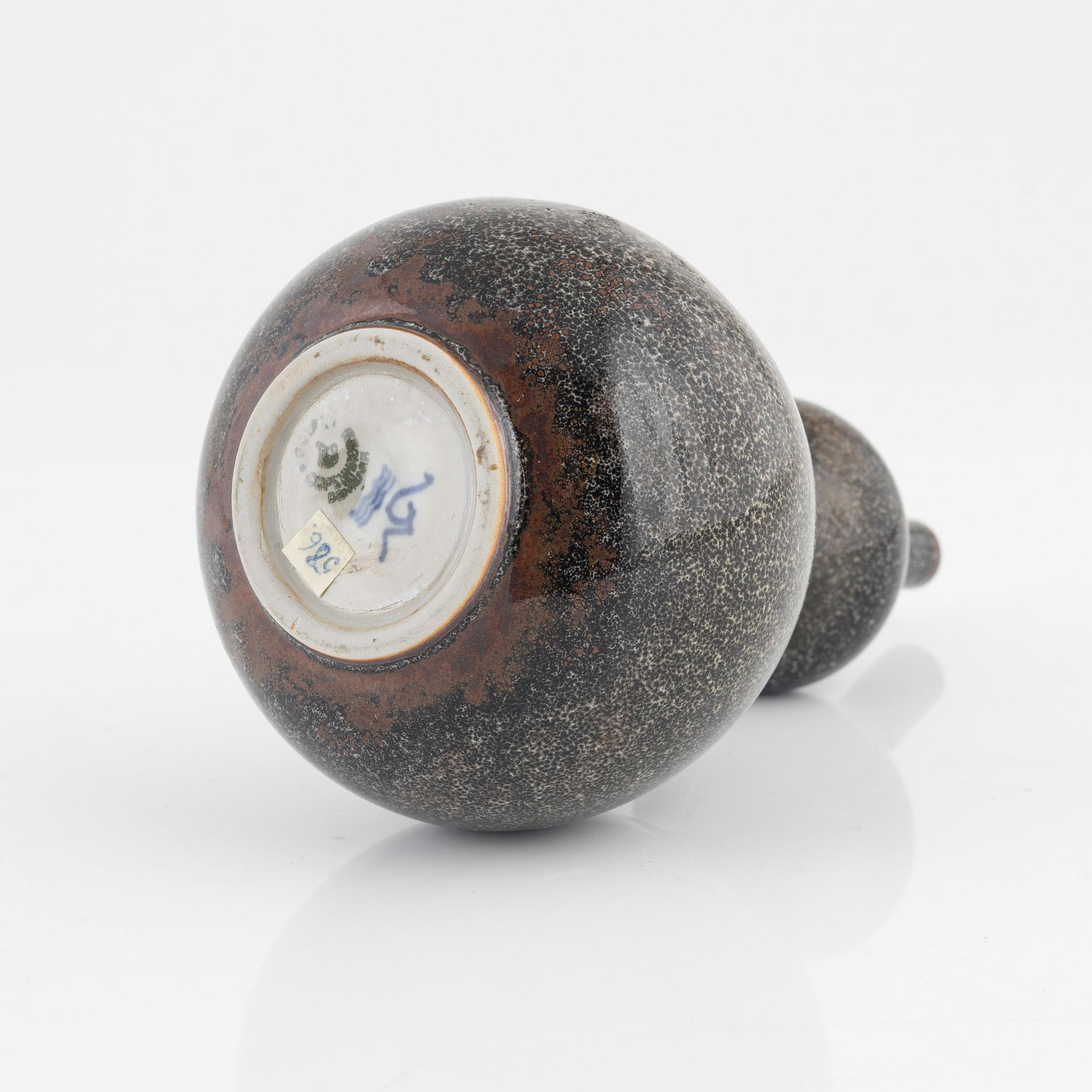 Nils Thorsson, vas, stengods, Royal Copenhagen.