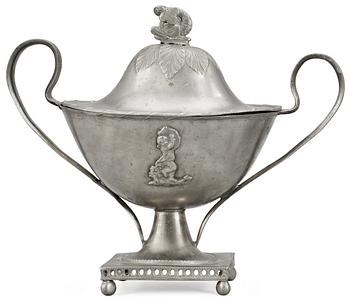1085. A late Gustavian pewter sugar bowl by N. and N.E. Justelius, Eksjö 1819.