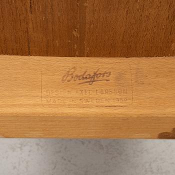 Axel Larsson, karmstol, modell "8-108", Svenska Möbelfabrikarna Bodafors, 1959.