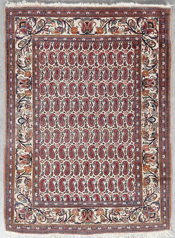 MATTA. Semiantik/old, Senneh, ca 154x112 cm.