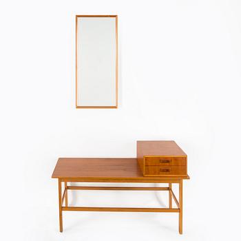 A SWEDISH MIRROR AND TABLE, oak and teak, signed with label "Eriksmåla glas". 1960s.