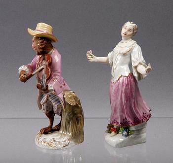 FIGURINER, 2 st, porslin. Bla Meissen.