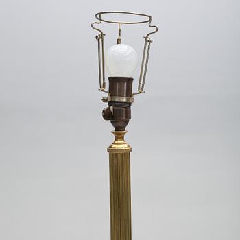 GOLVLAMPA, 1900-talets andra hälft.