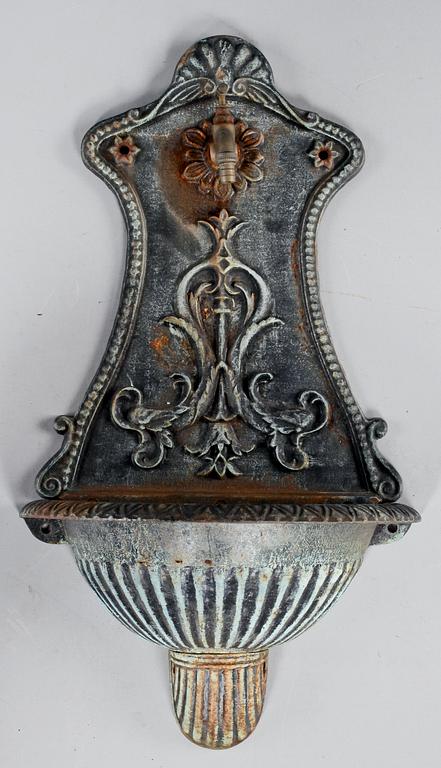 VÄGGFONTÄN, 1900/2000-tal.