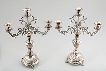 KANDELABRAR, 1 par, nysilver, tidigt 1900-tal.