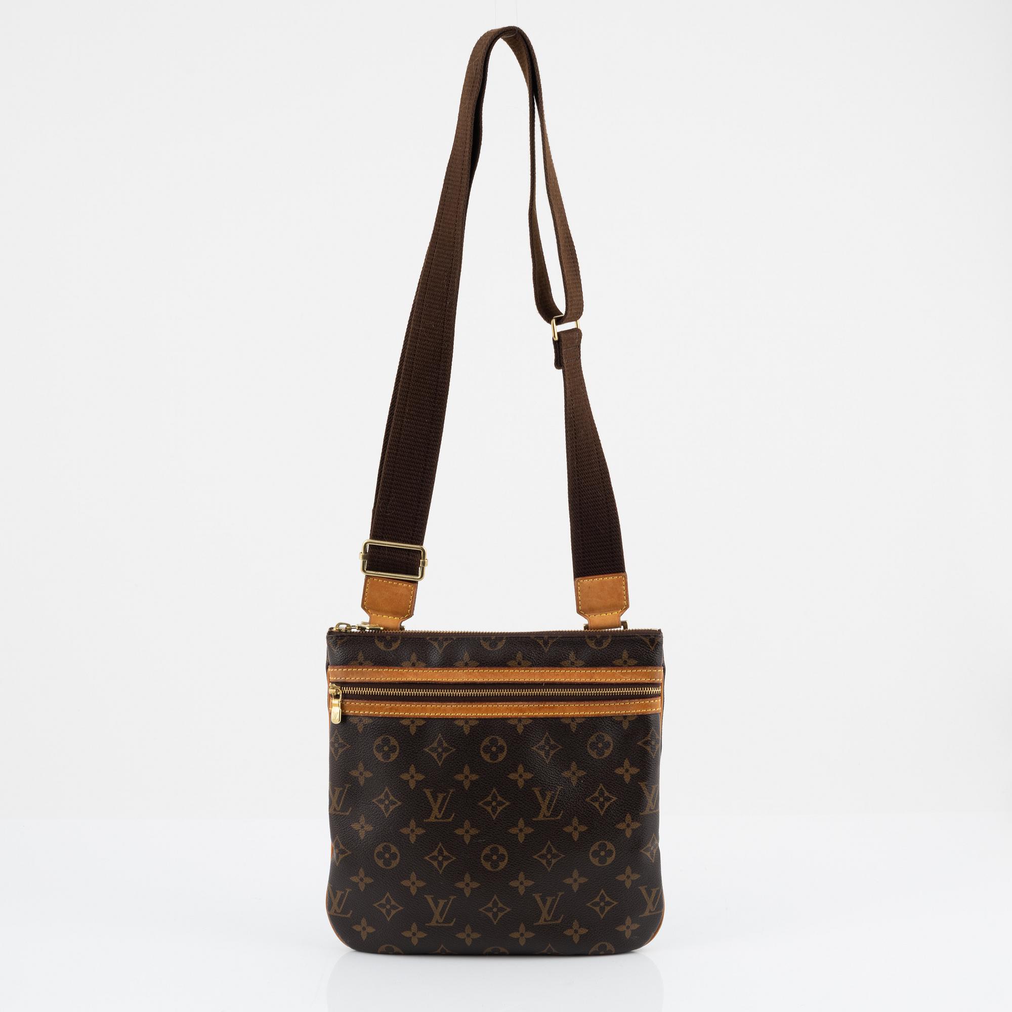 Louis Vuitton, A monogram canvas "Pochette Bosphore".