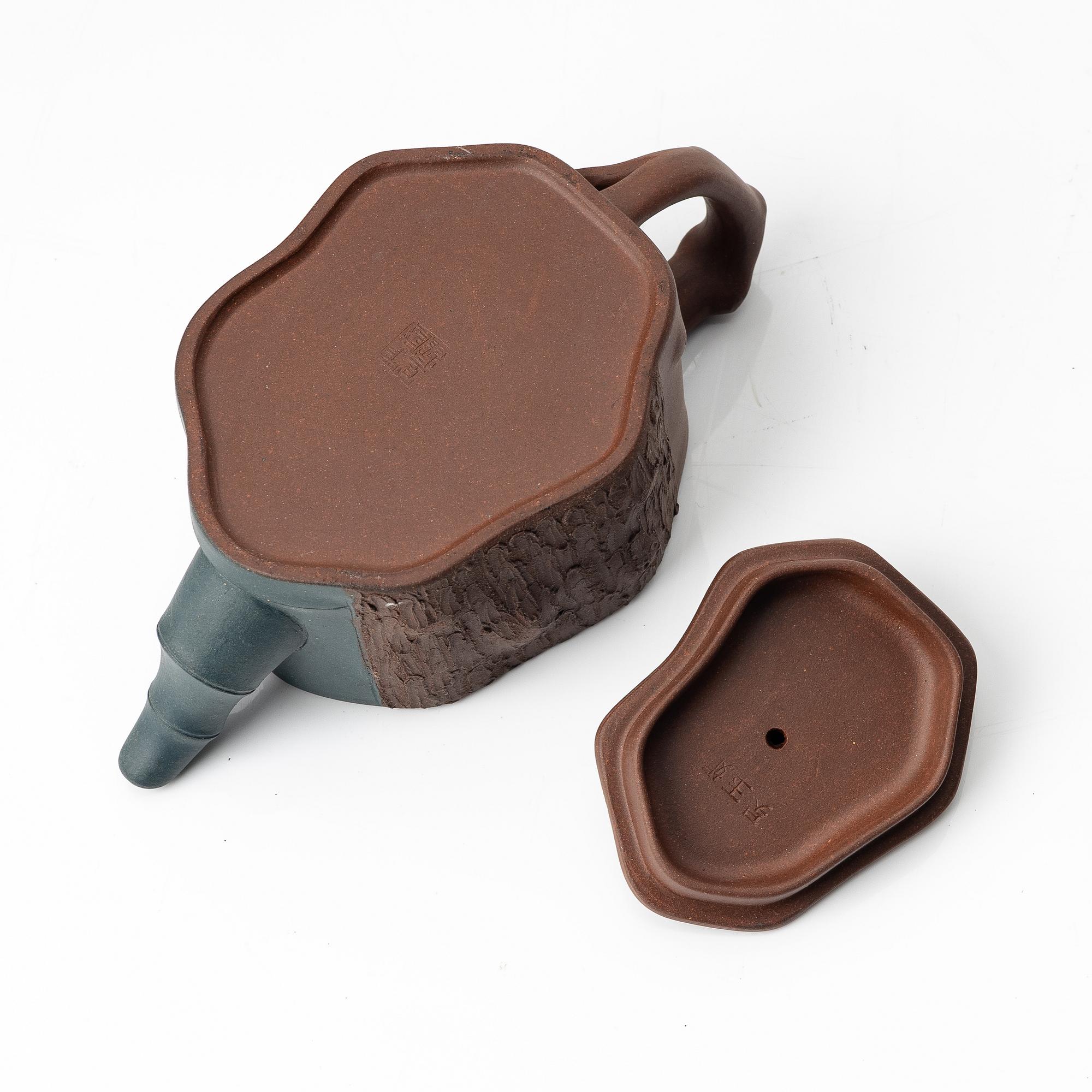 A Chinese polychrome yixing teapot, 1980s.