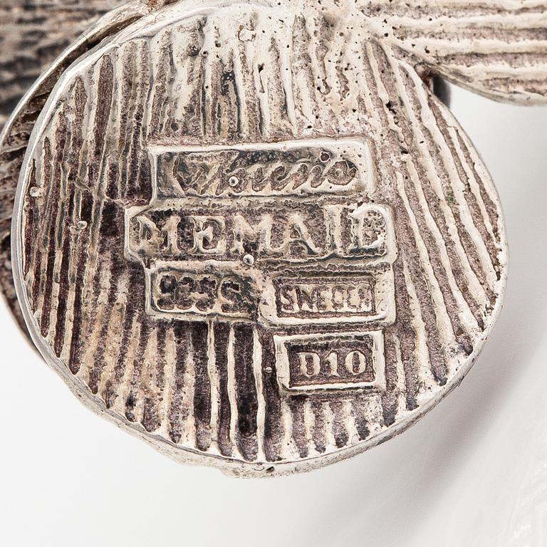 Theresia Hvorslev, A pair of sterling silver earrings and a pendant. MEMA, Lidköping, 1978.