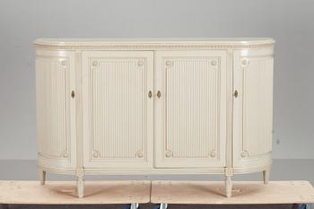 SIDEBOARD, gustaviansk stil, 1900-tal.
