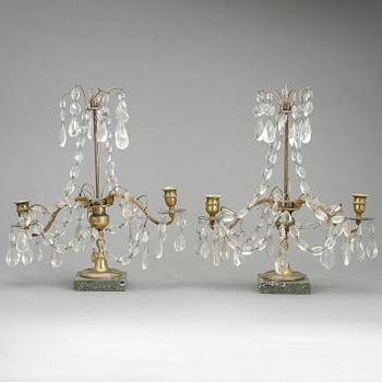 BORDSLYSTRAR, ett par, 1800/1900-tal.