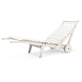 Aino Aalto, a mid-20th century garden lounger for  O.Y. Huonekalu- ja Rakennustyötehdas A.B.