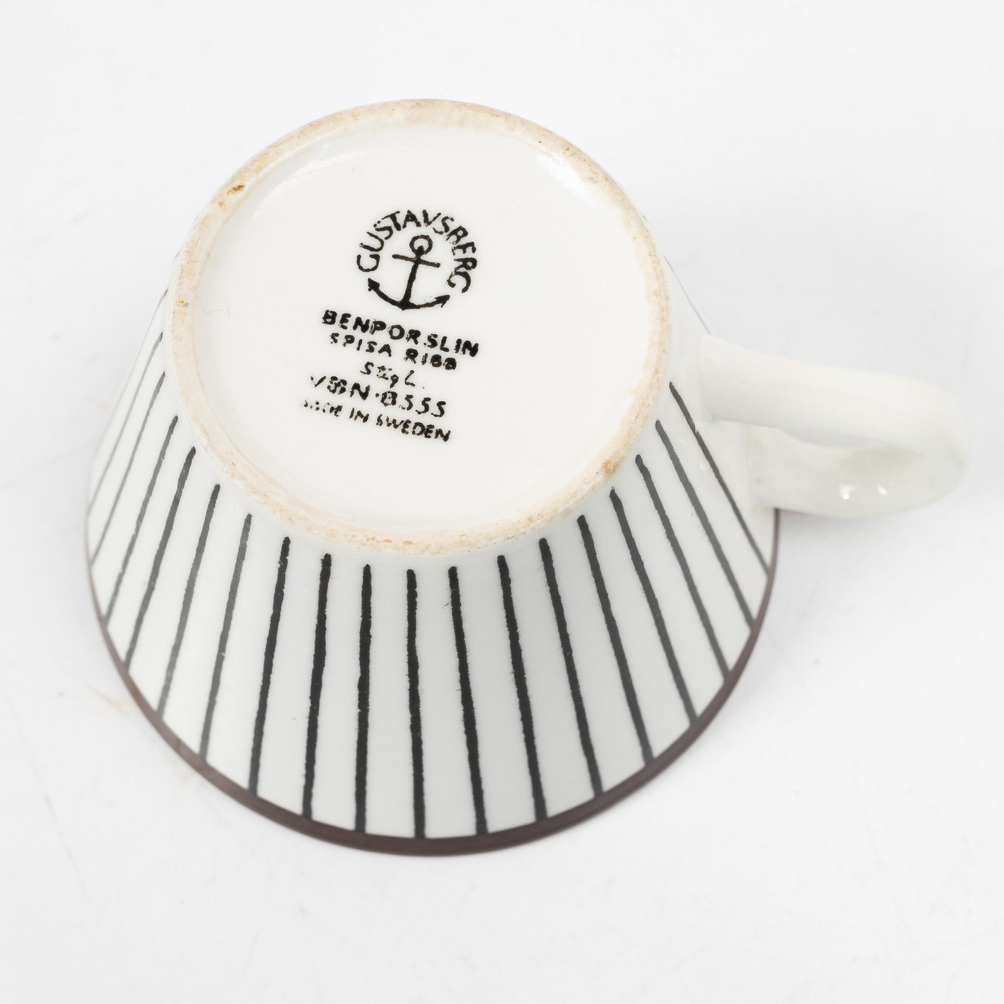 Stig Lindberg, A 27 piece coffee service, “Spisa Ribb”, Gustavsberg, 1955–74.