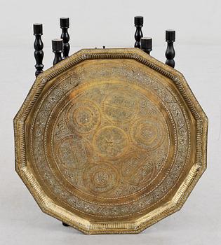RÖKBORD, orientaliskt, 1900-tal.