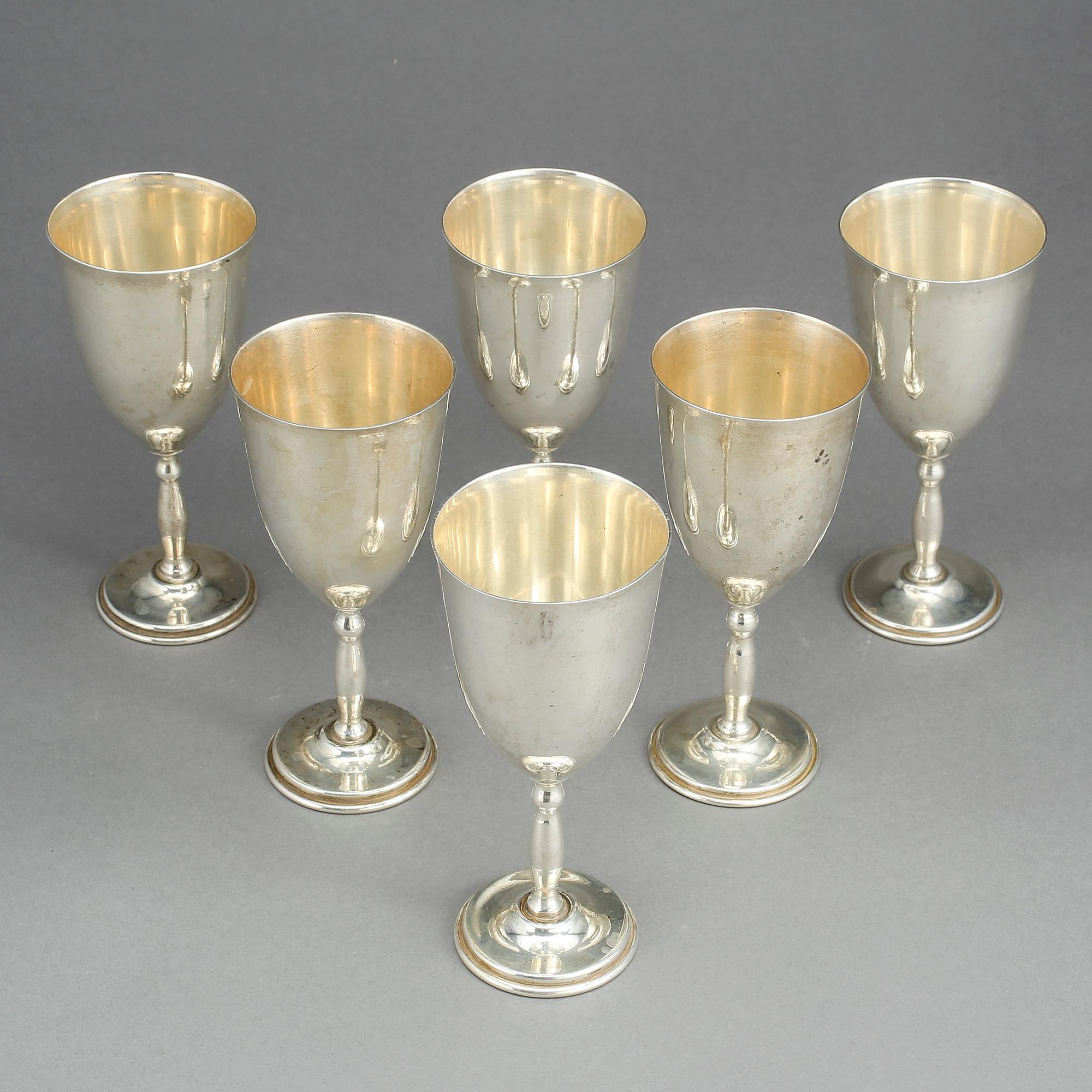 BÄGARE PÅ FOT, 6 st, sterling silver, Mexico 1900-talets andra hälft. Vikt tot ca 1017 gram.