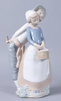 FIGURINER, 6 st, porslin. Bla  Nao samt Lladro,1900-tal.