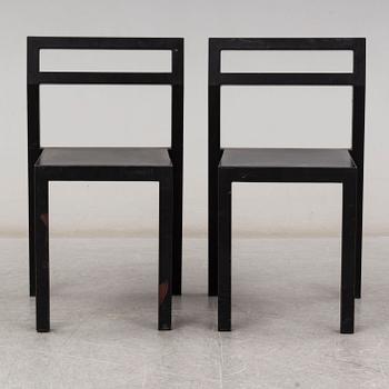 BORIS BERLIN/POUL CHRISTIANSEN, bord med två stolar, "Non", Komplot design, Källemo.