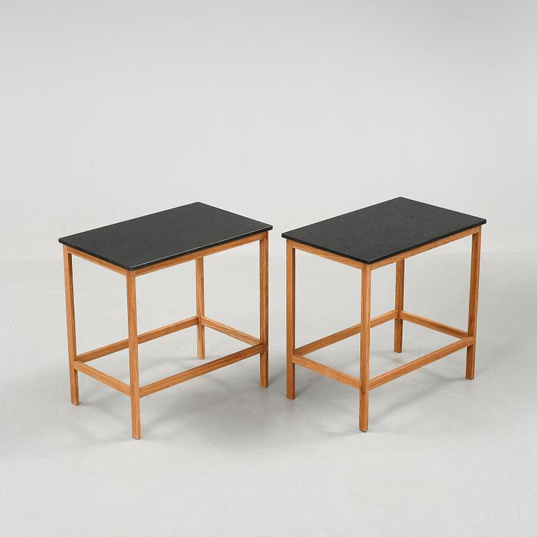 SÄNGBORD, ett par, 2000-tal.