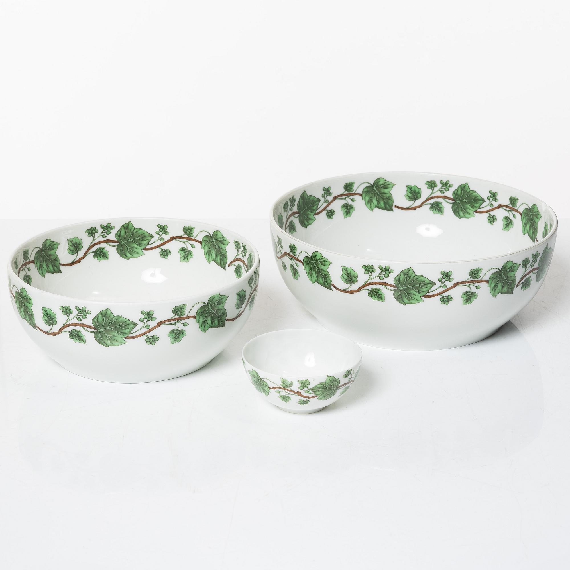 Service, 63 pieces, porcelain, Porcelaine de Paris, Limoges, France.
