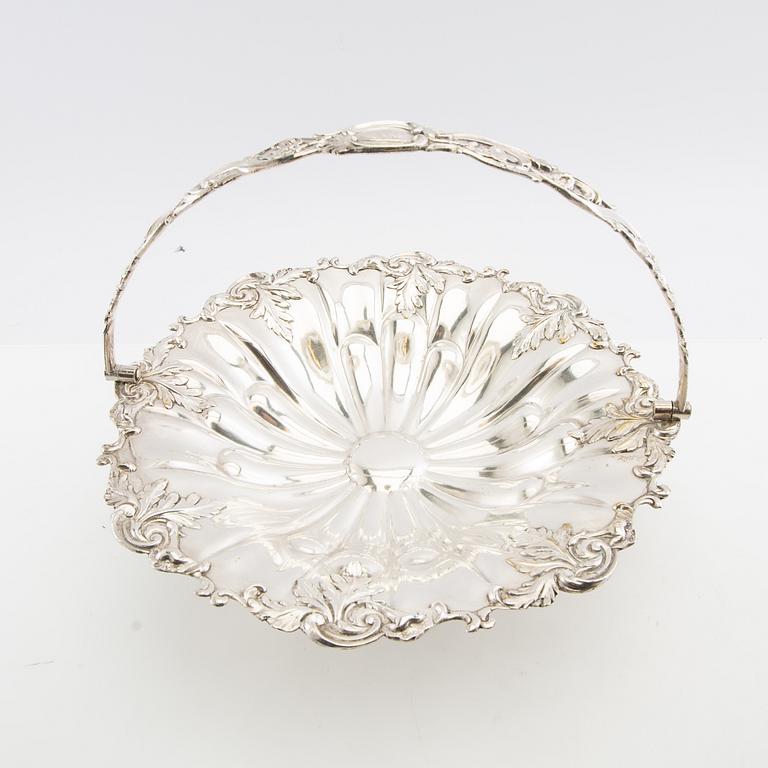 Cake stand and bowl, silver plate, first half of the 20th century.